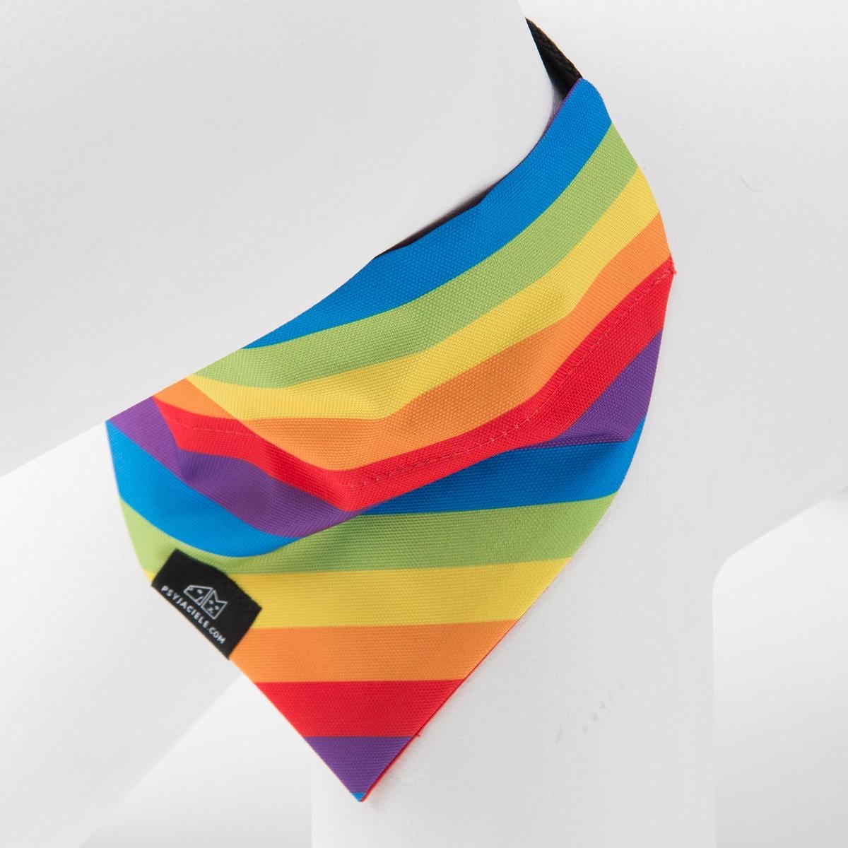 Bandanka "Miłość, równość, gryzaki" na obrożę - Rozmiar: M, Rodzaj: Do obroży