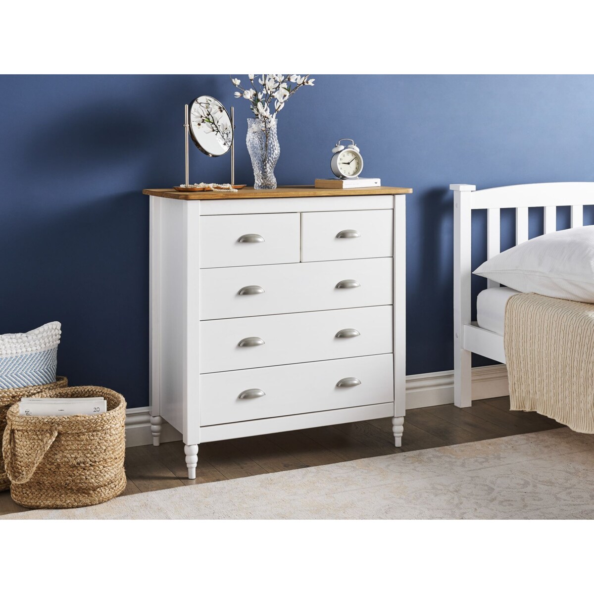 Komoda biała SHILLINGTON