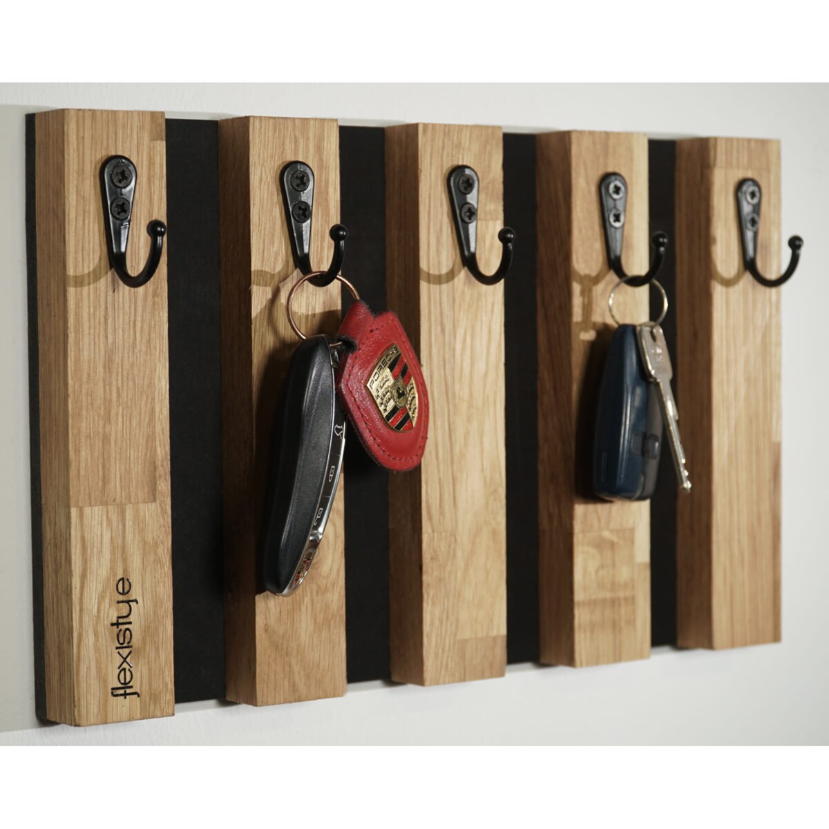 Drewniany wieszak na klucze Lamele 30cm