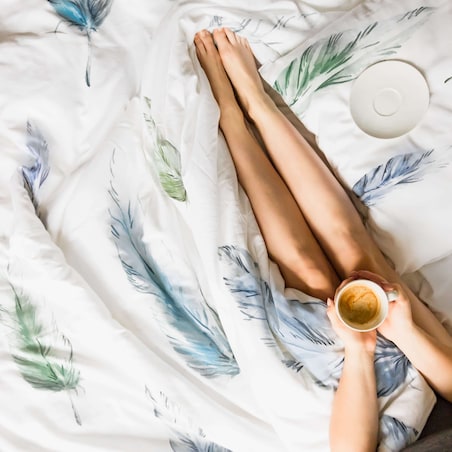 Pościel Pióra 200/200 + 2 x 50/60 cm