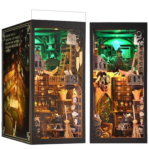 Miniaturowy domek Book Nook - Akademia magii - Aslowsnail