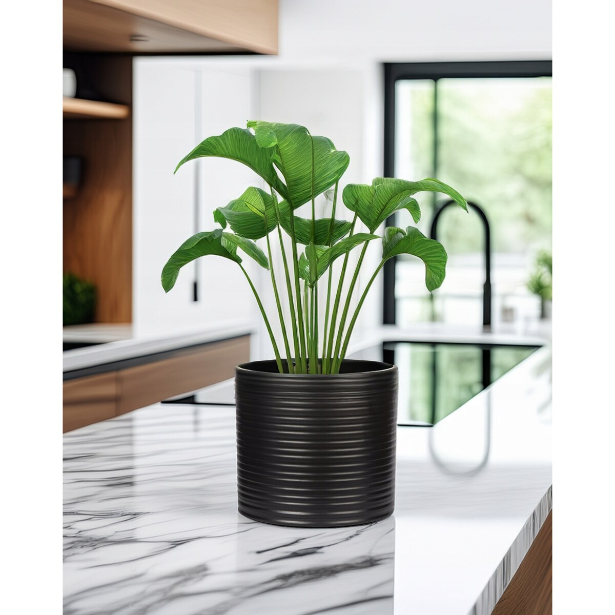 DONICZKA CERAMICZNA CYLINDER CZARNA 17cm matowa na parapet kwiaty do salonu