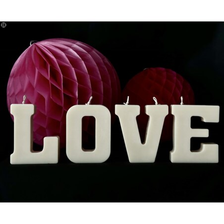 Świeca sojowa ozdobna LOVE na Walentynki