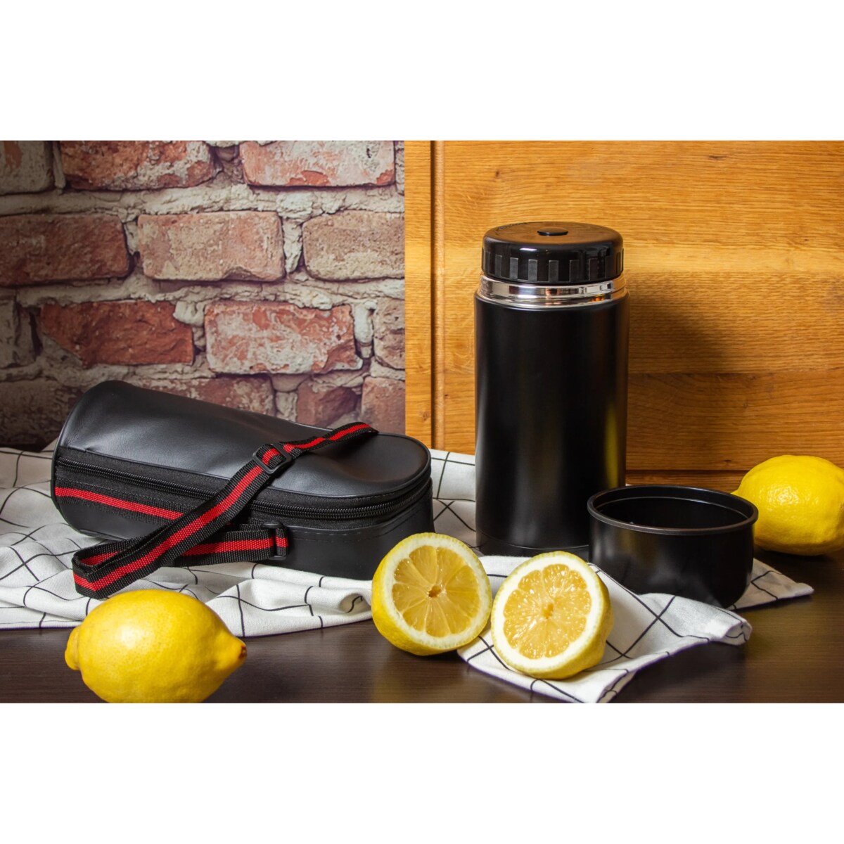 Termos obiadowy na obiad zupę żywność 1000ml z pokrowcem czarny BRUNBESTE BB-1060