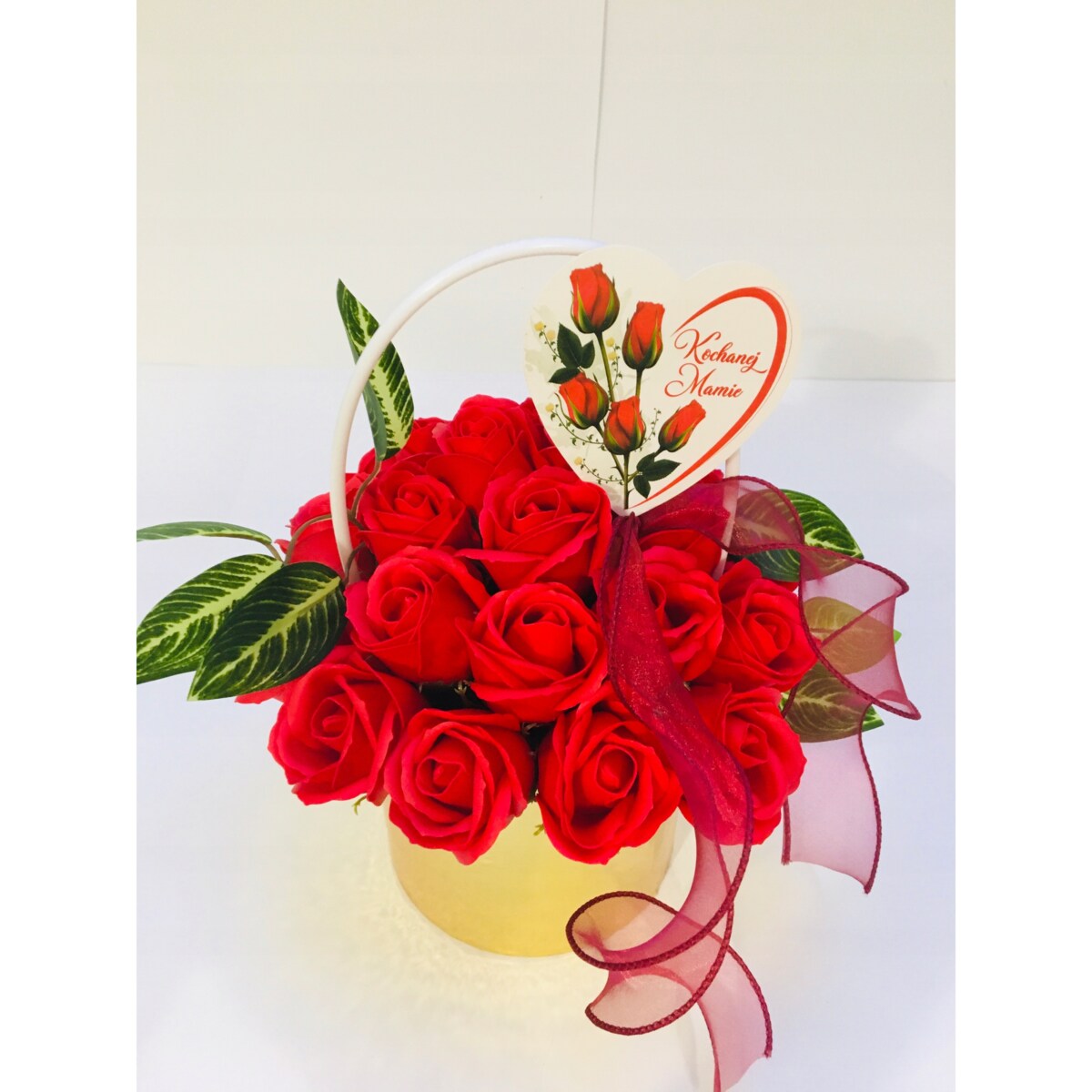 DZIEŃ dla MAMY kwiaty RÓŻA W ZŁOTYM BOXIE mydlane trwałe prezent z mydła