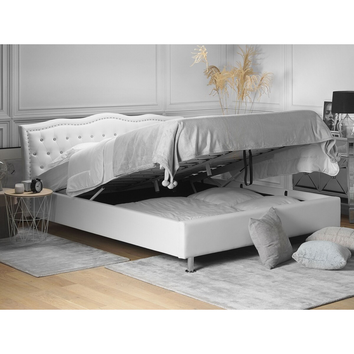 Łóżko z pojemnikiem ekoskóra 160 x 200 cm białe METZ