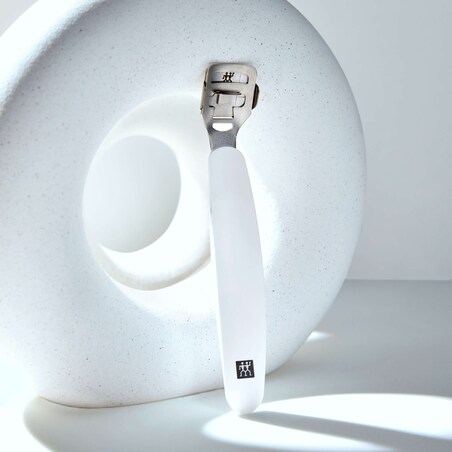 ZWILLING PREMIUM Ścinak do pięt 15 cm