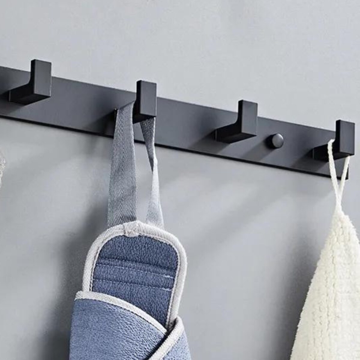 Wieszak ścienny czarny do łazienki kuchni przedpokoju haczyk