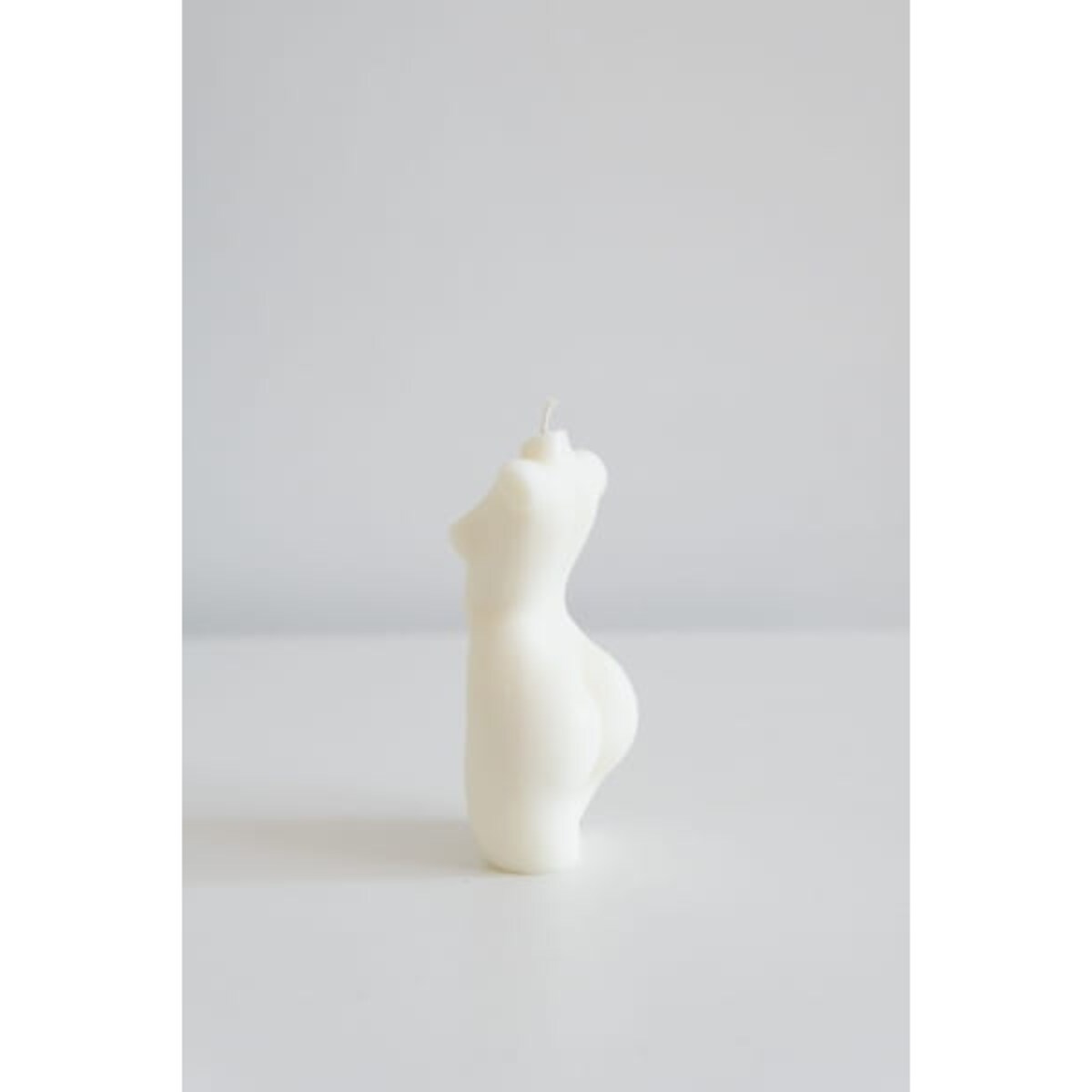 Świeca sojowa ciało kobiety Female II S, 70 g, INSPIRA