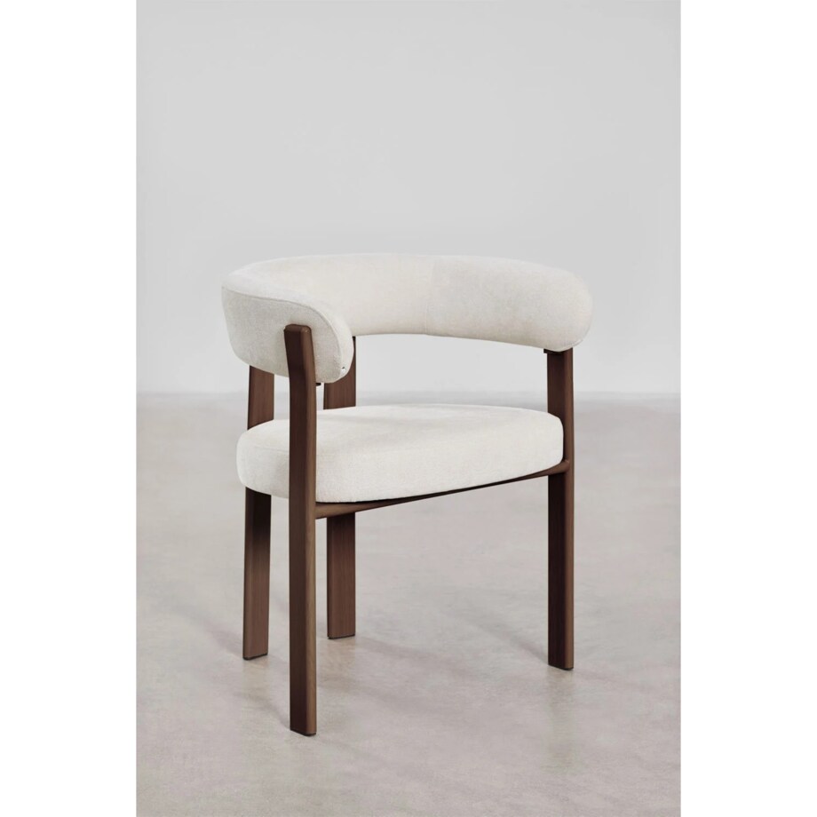 Krzesło z podłokietnikami tapicerowane Jolie, kremowo-beżowe, ciemne drewno