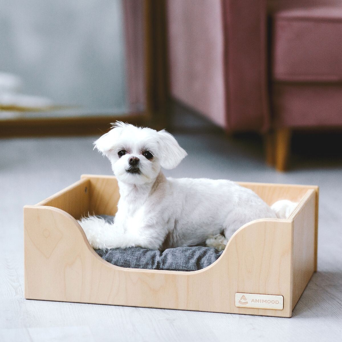 Animood Drewniane Legowisko Marti rozmiar: M, kolor: naturalny