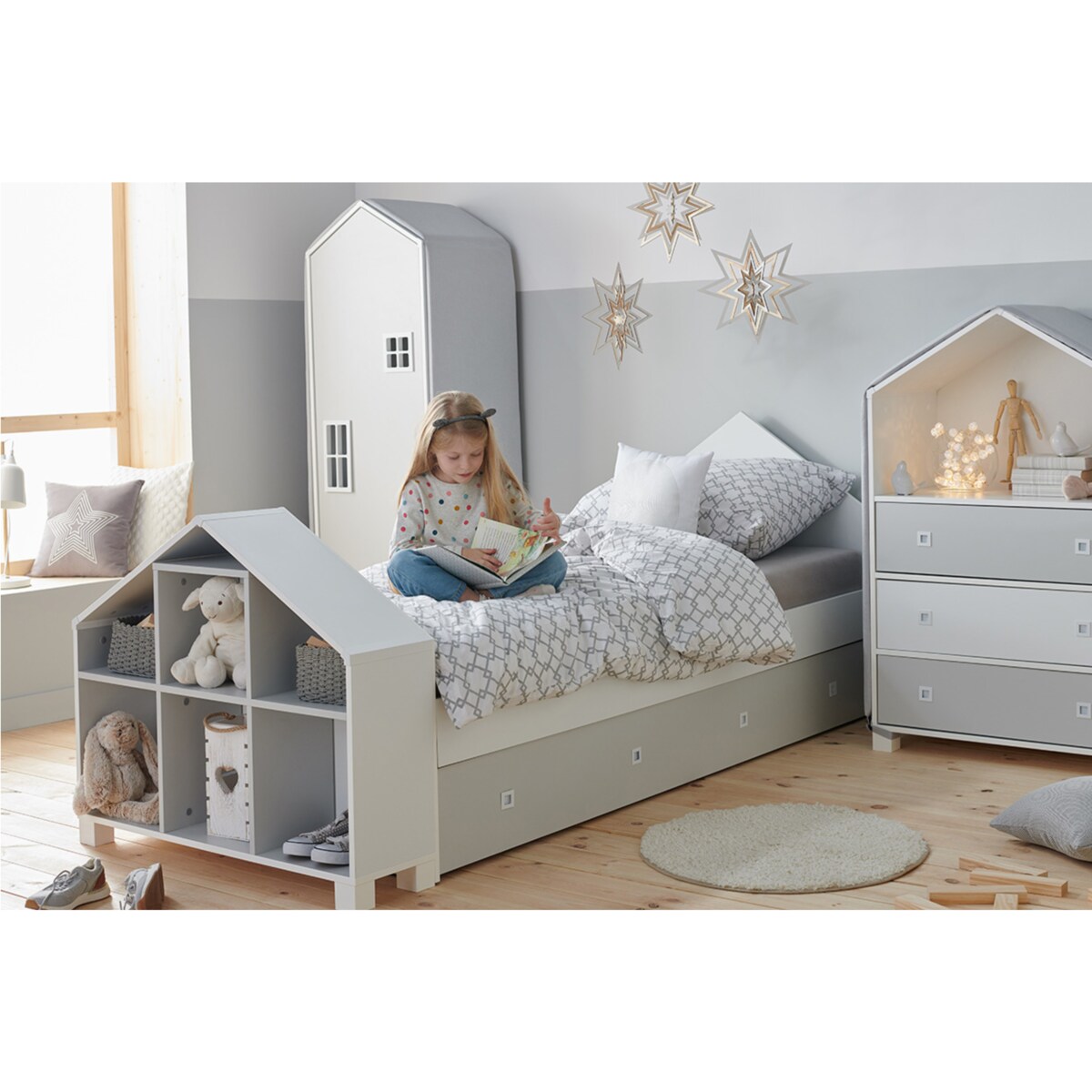 KONSIMO MIRUM Szary regał w kształcie domku dla chłopca
