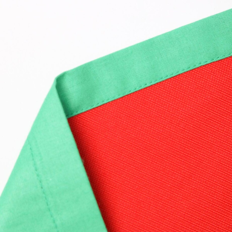 Bandanka "Zawstydzona biel" - Rozmiar: S, Rodzaj: Zapinana na szyi