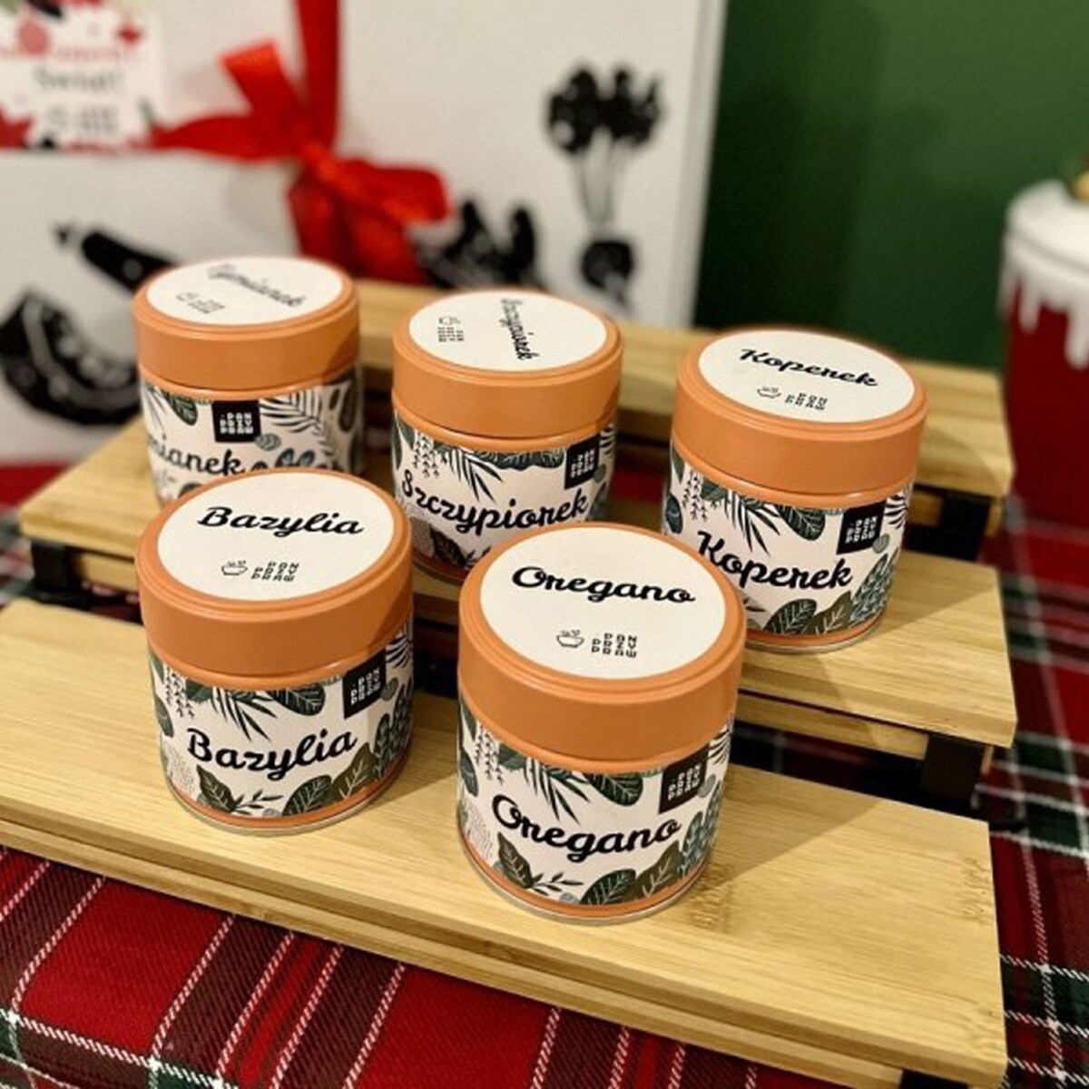 Kuchenny stojak na przyprawy + 5 ziół jednorodnych