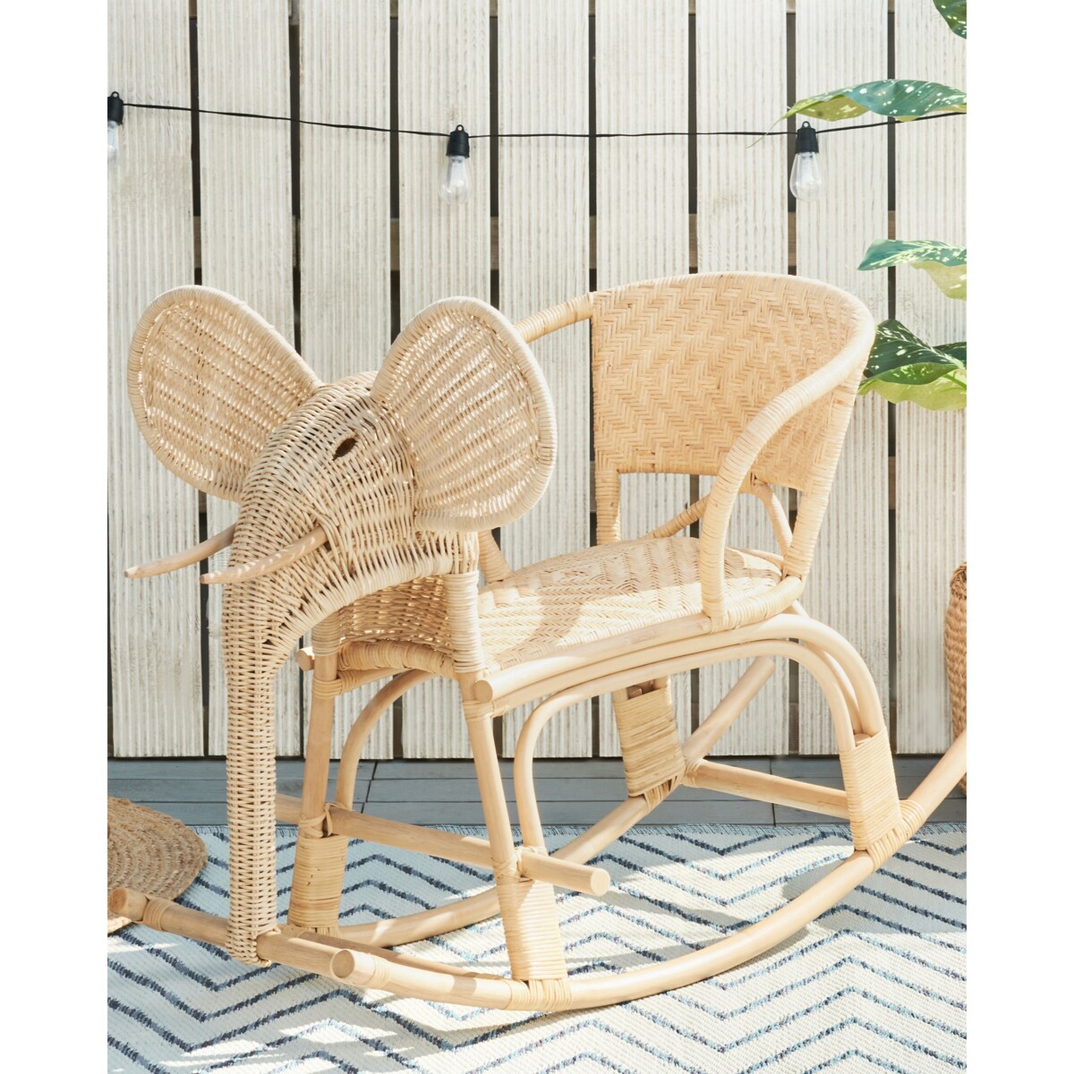 Rattanowy bujak na biegunach słoń naturalny AMPOLLINO