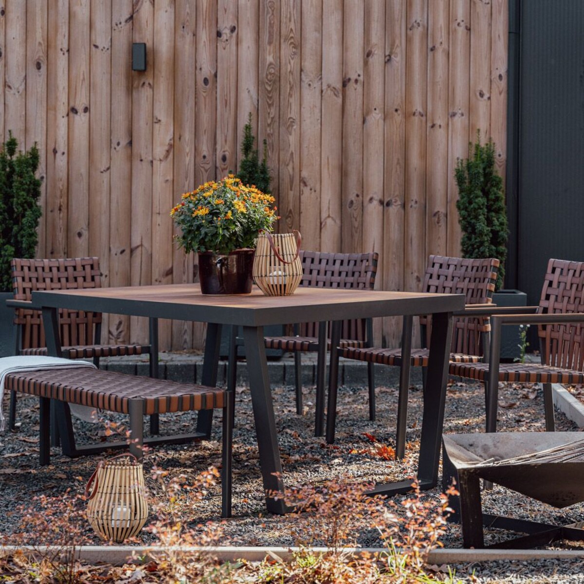 Zestaw mebli ogrodowych jadalnianych Texas z dużym stołem