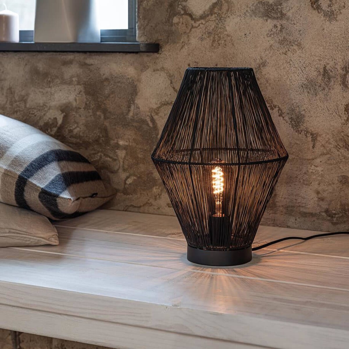 Industrialna lampka stołowa Casa 108666 Markslojd metalowa czarny