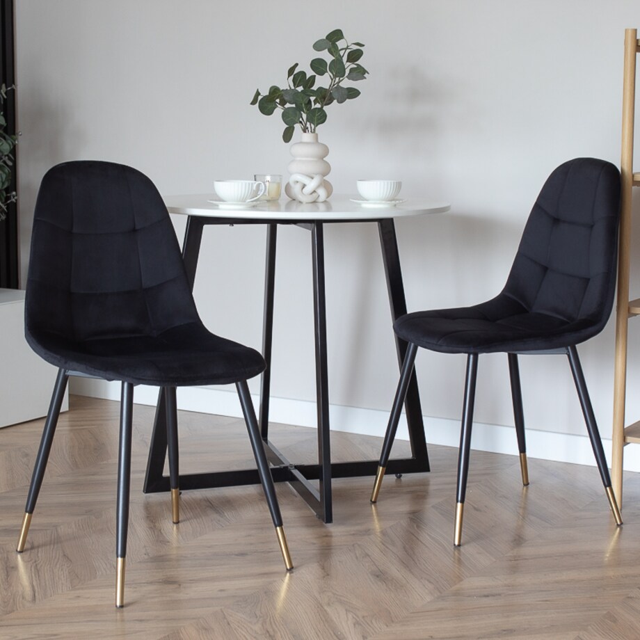 Krzesło tapicerowane czarne pikowane welurowe do salonu złote nogi