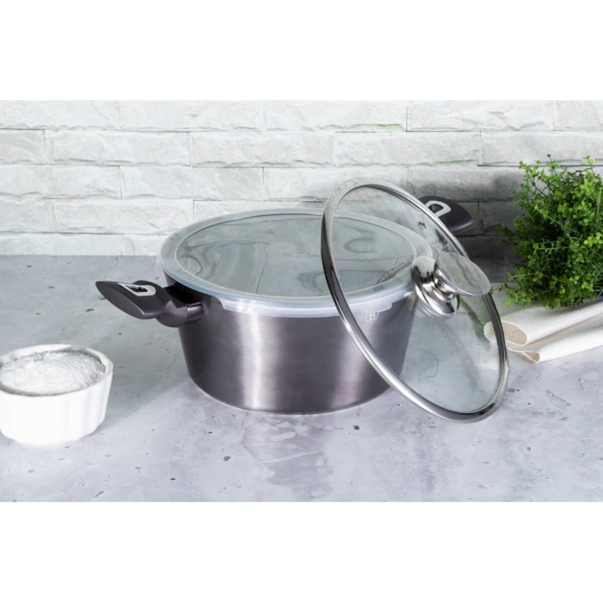 Garnek 6,1L z pokrywką 28 cm Berlinger Haus BH-6894