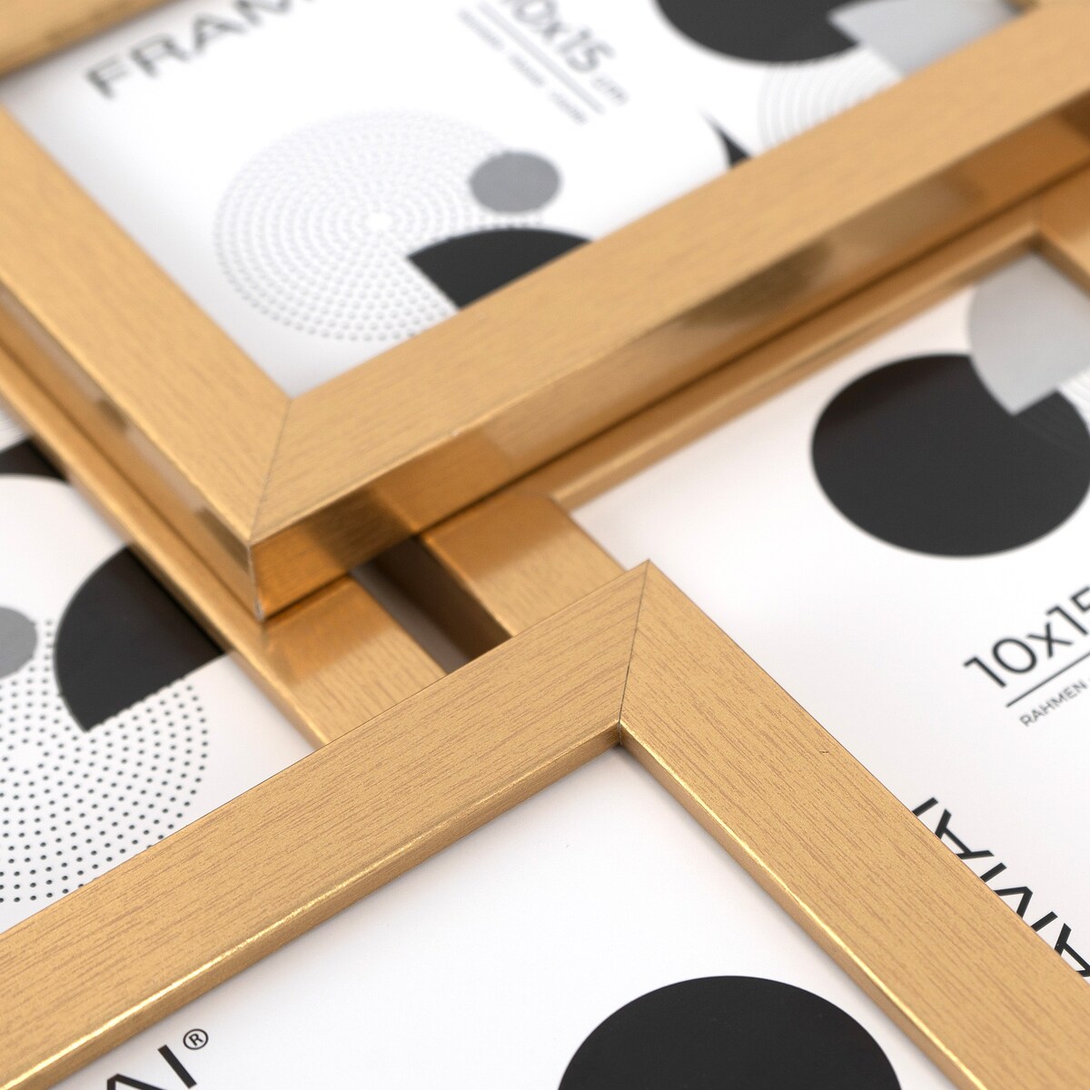 Multirama ramka na zdjęcia 6 zdjęć. Złota multirama na sześć zdjęć 10x15 cm Ramka na zdjęcia 6 w 1 MULTI HEN Z FRAMAI