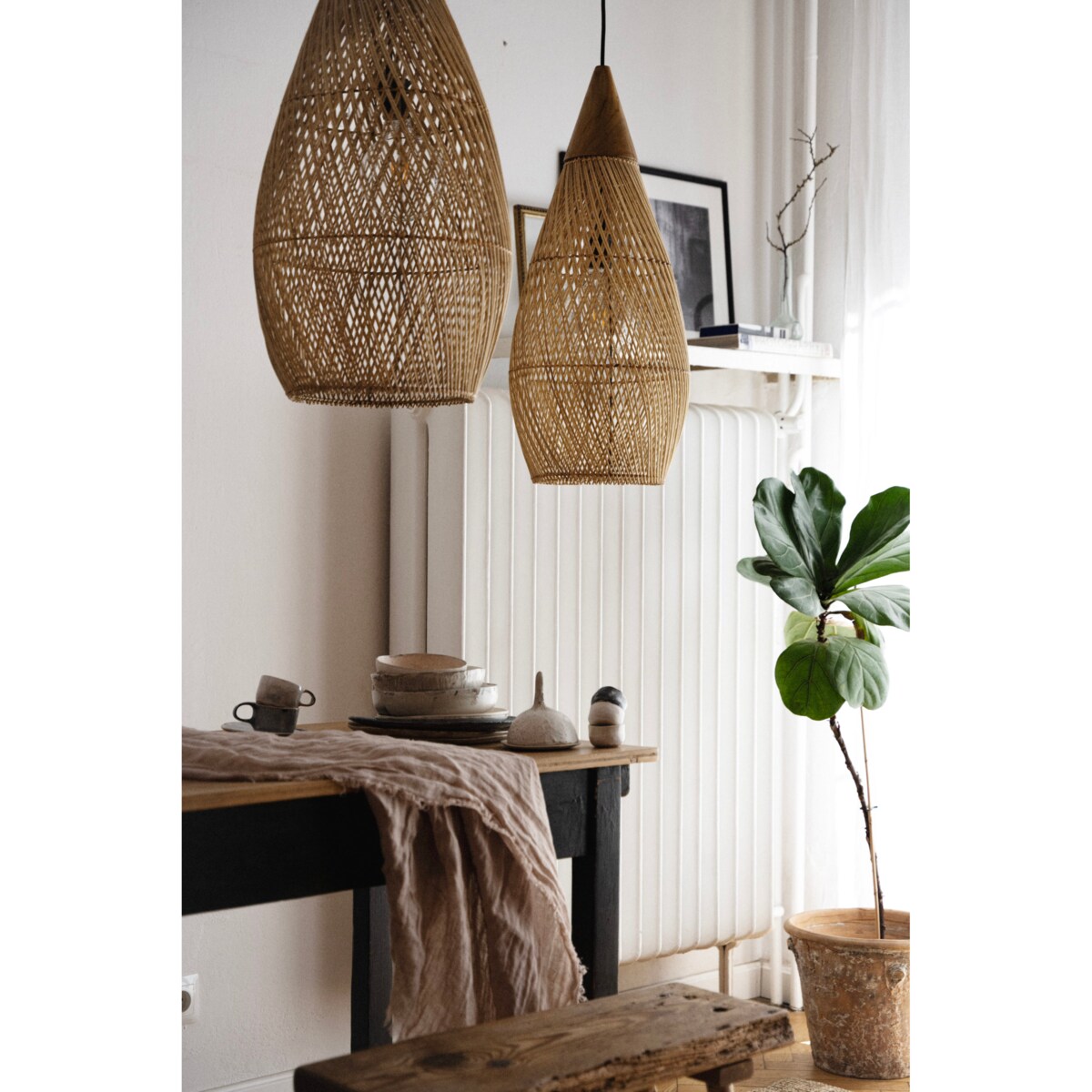 Rattanowa lampa z drewnem teakowym CONE w rozmiarze M - naturalna