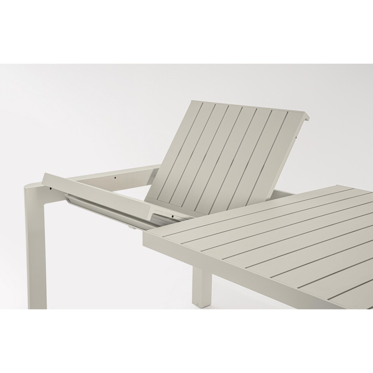 BIZZOTTO stół ogrodowy rozkładany KIPLIN 180-240 beżowy