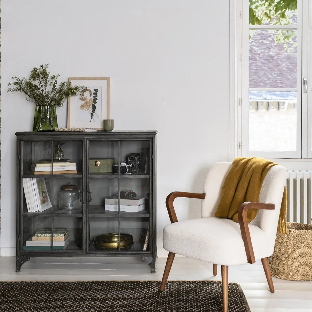 Wazon na kwiaty z zielonego szkła, nieregularna forma, 20 cm