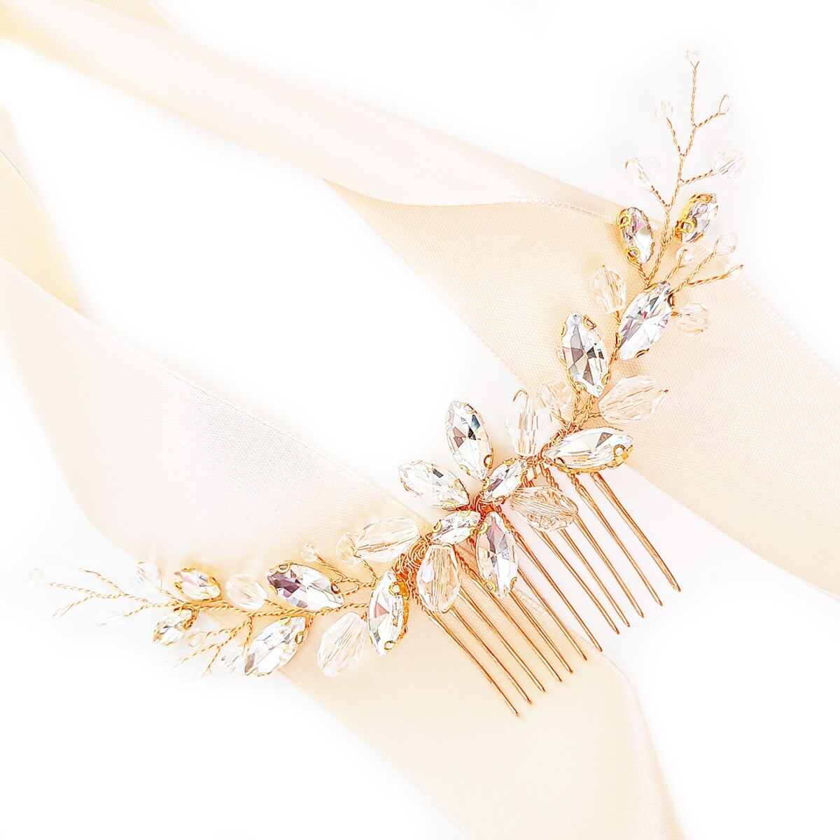 Złoty grzebyk ślubny elastyczny z cyrkoniami i kryształkami