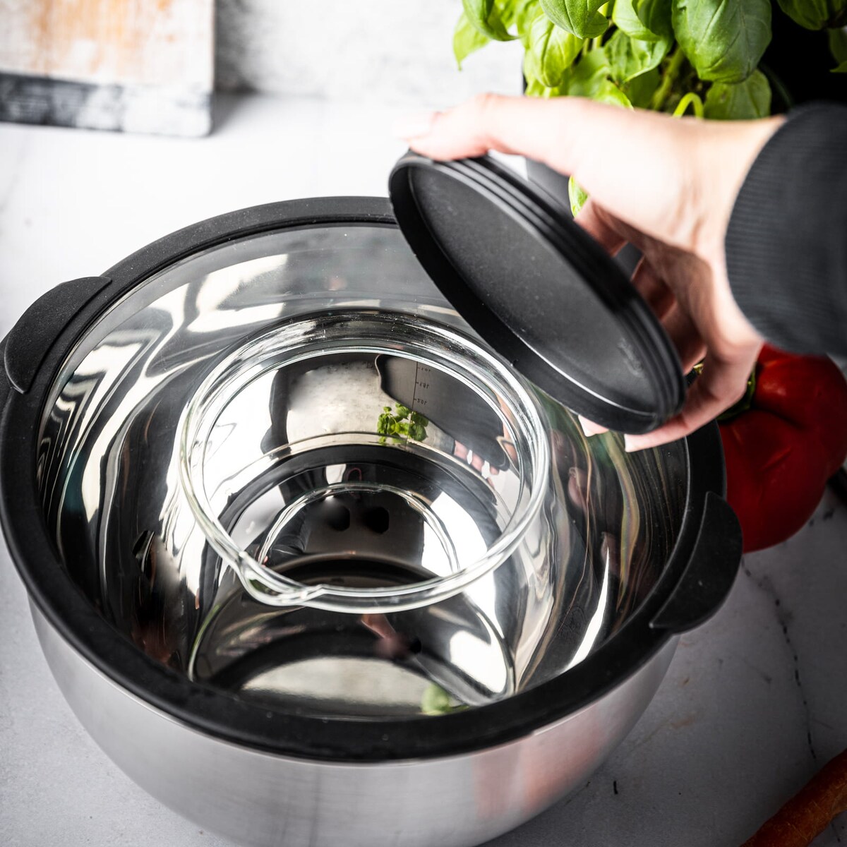 Miska kuchenna wielofunkcyjna z funkcją tarki do warzyw 24cm 5L 5 ele KINGHOFF szara