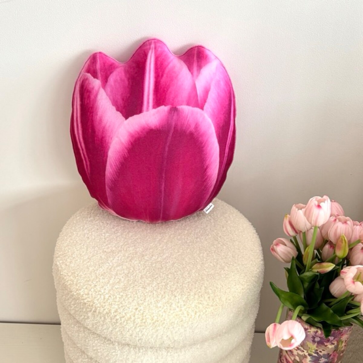 Poduszka kwiat duży Tulipan ciemnoróżowy