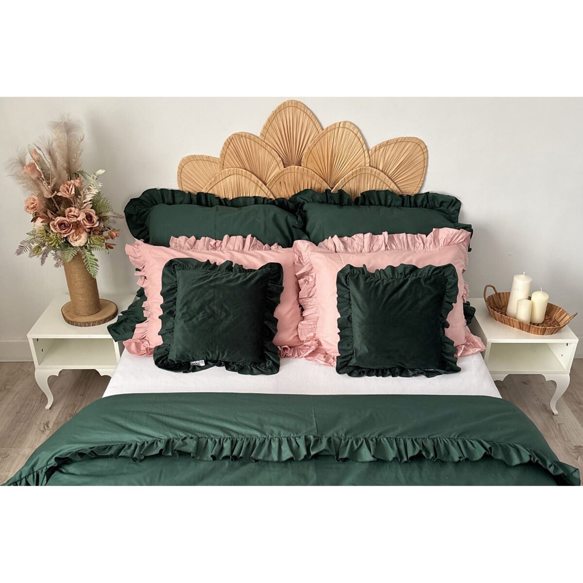 Pościel Bawełniana Z Falbanką Zestaw Komplet Do Sypialni Kołdra + 6 Poduszek 220X200 Cm Butelkowa Zieleń Brudny Róż