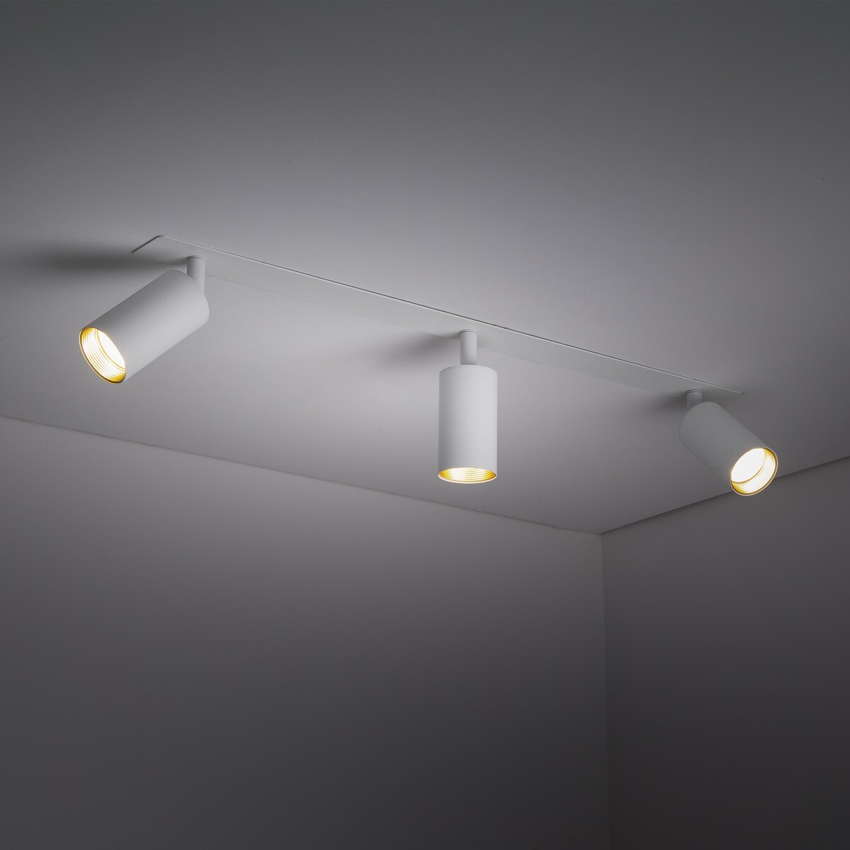 Lampa podtynkowa potrójna TK Lighting AMIS WHITE 10812 – 3x GU10 regulowane spoty białe ze złotym akcentem