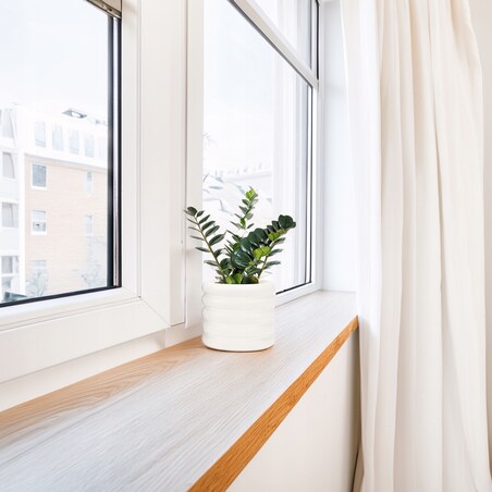 DONICZKA BIAŁA CERAMICZNA 15cm do domu salonu kwiatów osłonka na parapet