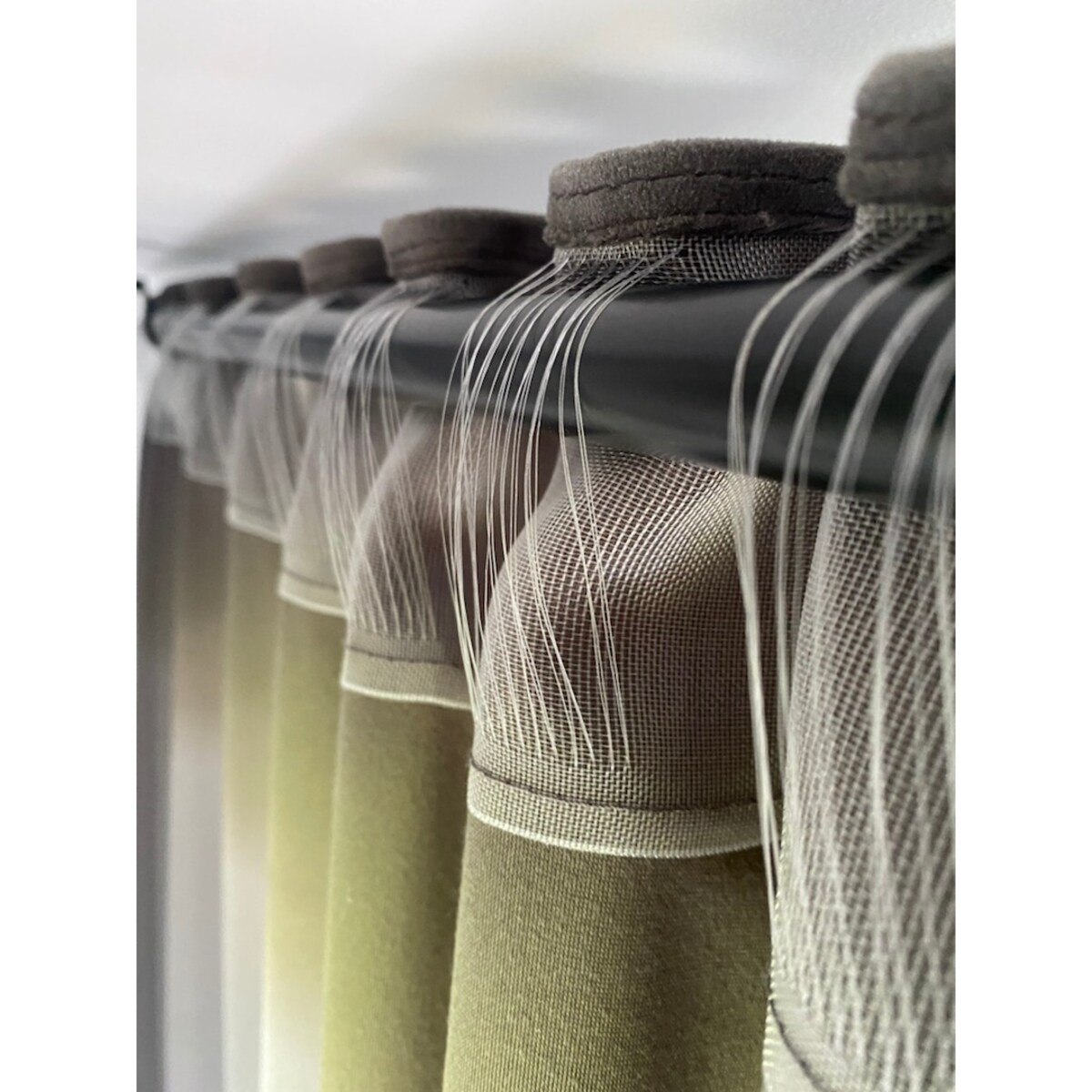 Welurowa zasłona w kolorze brudnego różu 140x250 cm