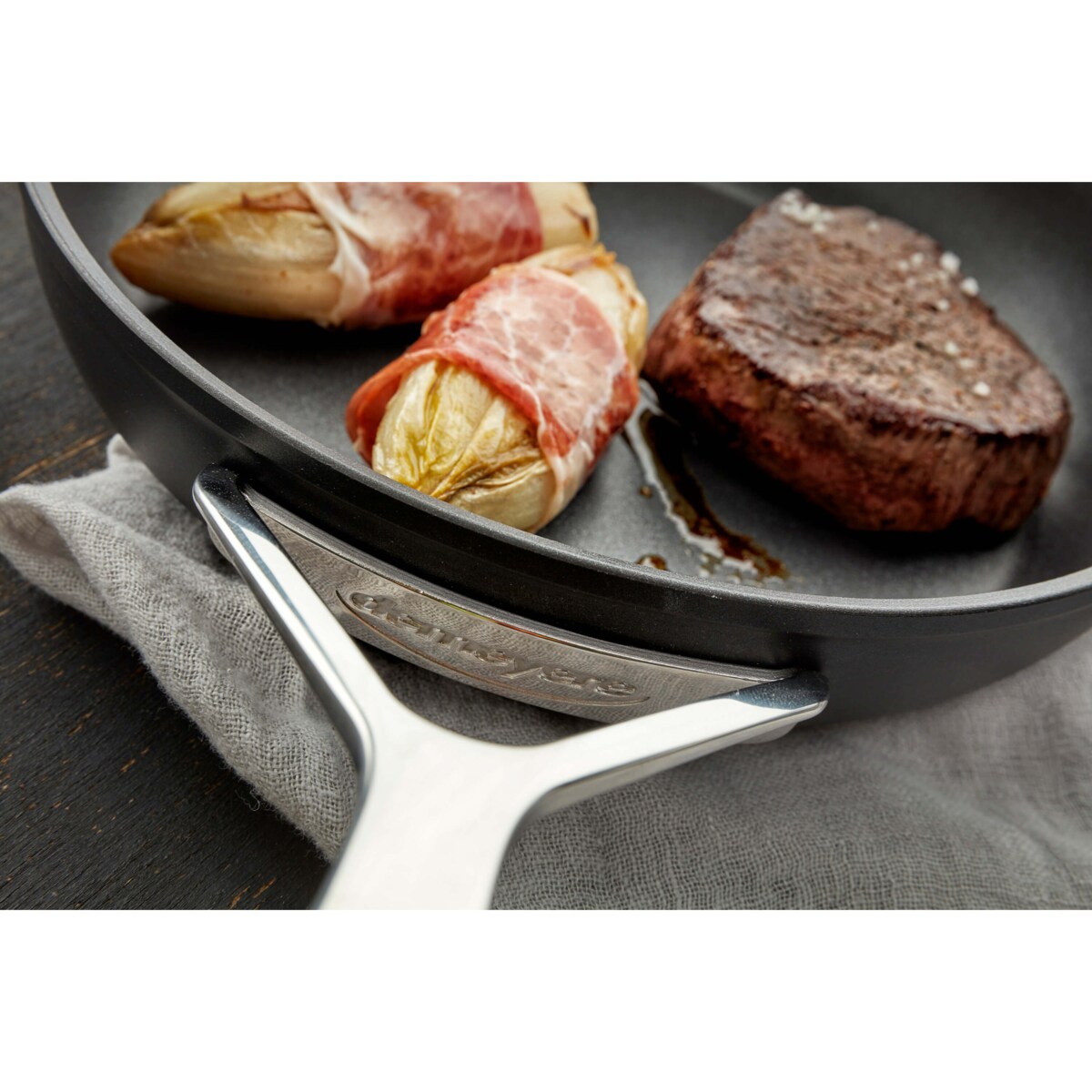 Patelnia tytanowa Demeyere Alu Pro 5 - 30 cm