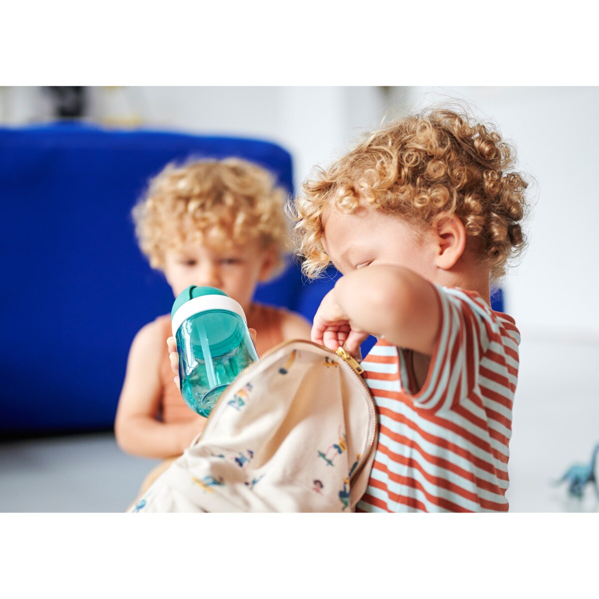 Kubek dziecięcy ze słomką 300ml Mio Deep Turquoise 108013012400