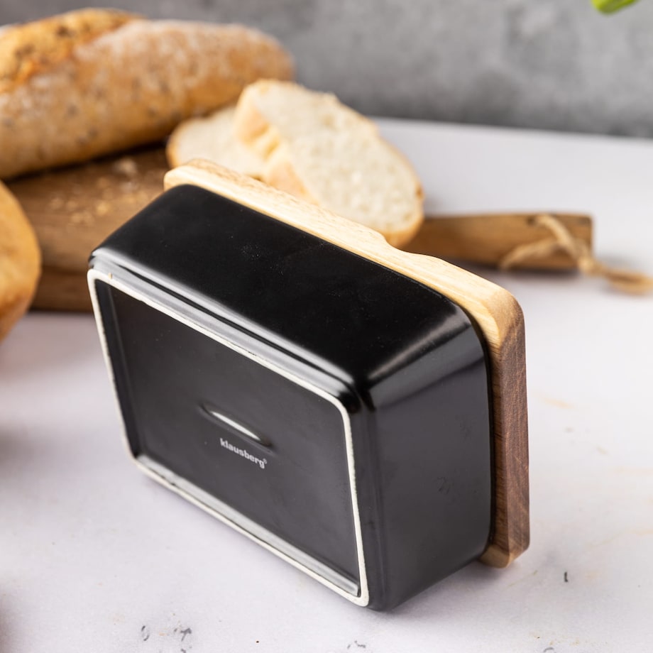 Porcelanowa maselniczka czarna maselnica z nożykiem do masła pokrywka akacjowa KLAUSBERG