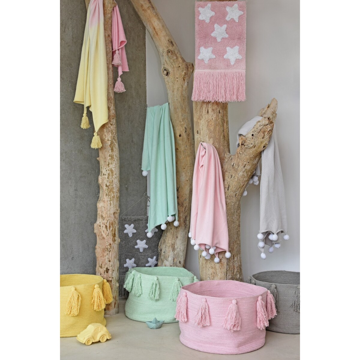 Kosz Basket Tassels Pink