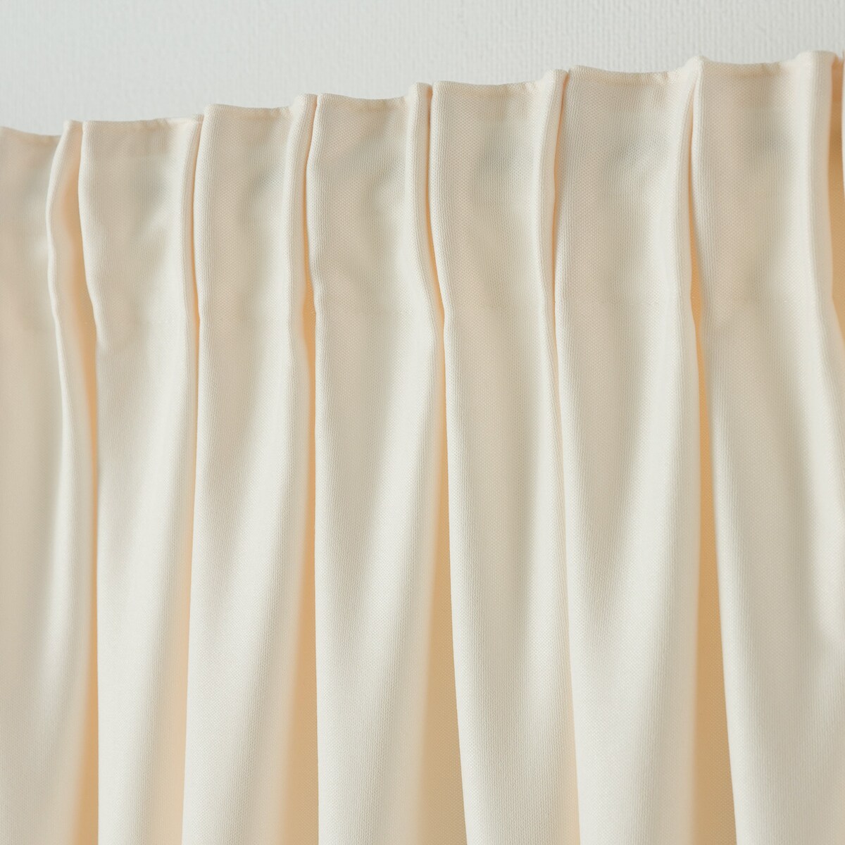 Zasłona na taśmie marszczącej ecru aksamitna 140 x 280 cm 1 szt. 140x280 ecru