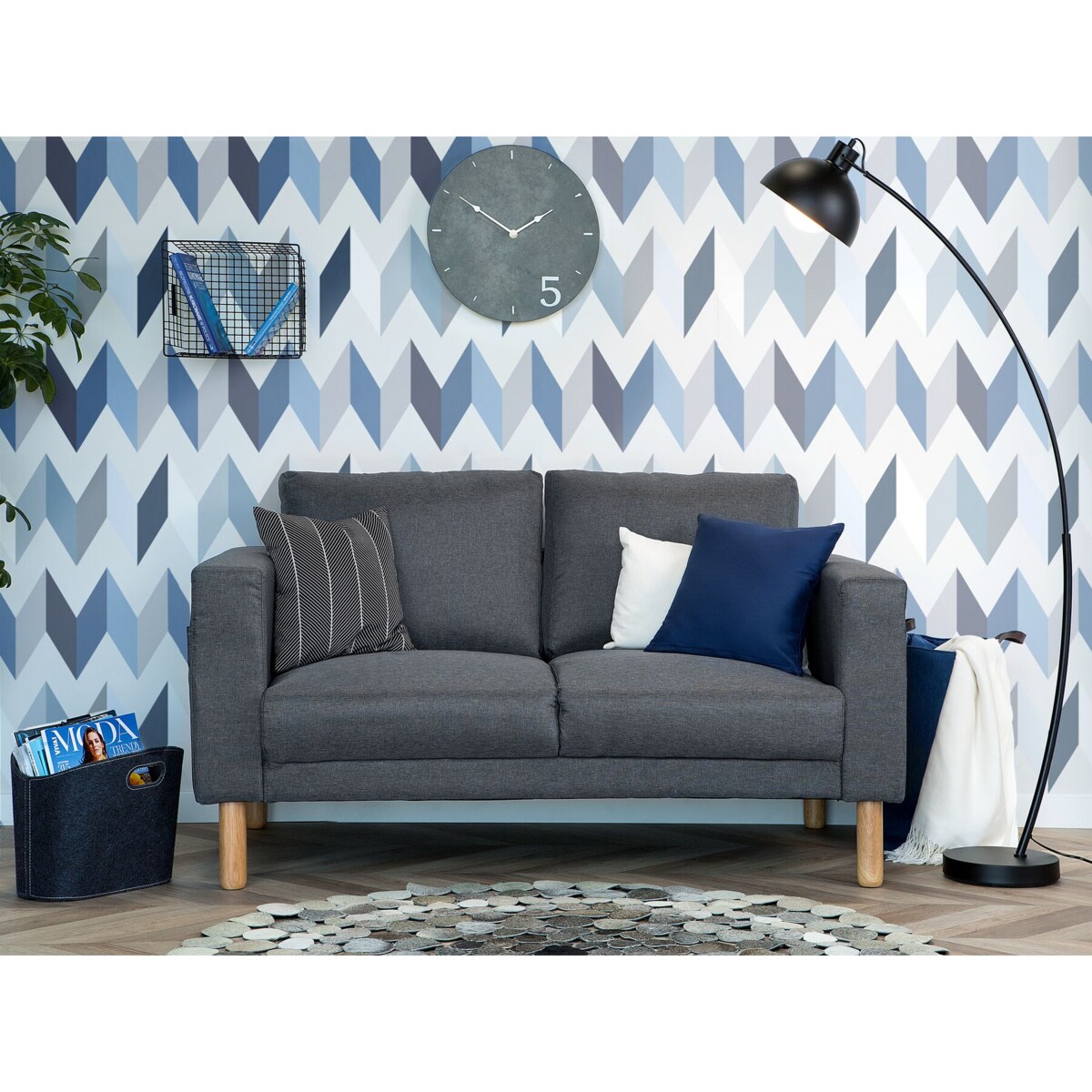 Lampa podłogowa metalowa czarna DINTEL