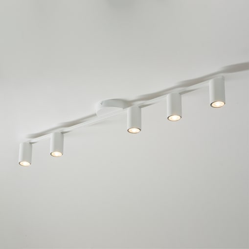 Biała lampa minimalistyczna Sky sufitowa do sypialni