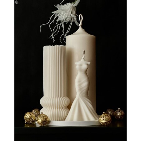 Świeca sojowa ozdobna Valery - suknia ślubna