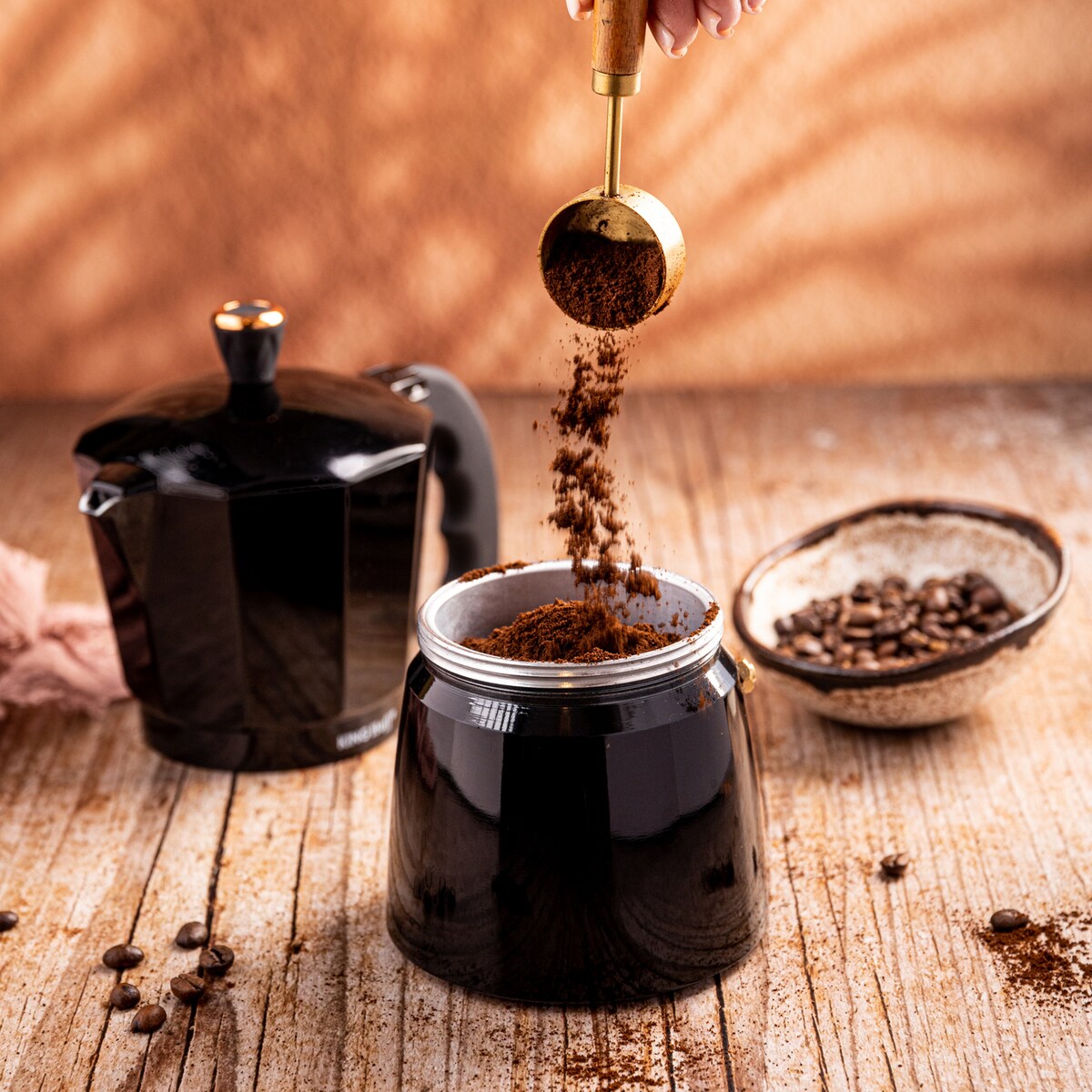 Kawiarka espresso Kafeterka ciśnieniowa indukcja KINGHOFF 450ml 9 filiżanek