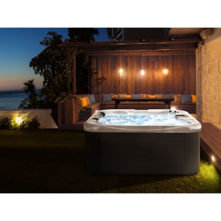 Wanna ogrodowa z hydromasażem biała LASTARRIA