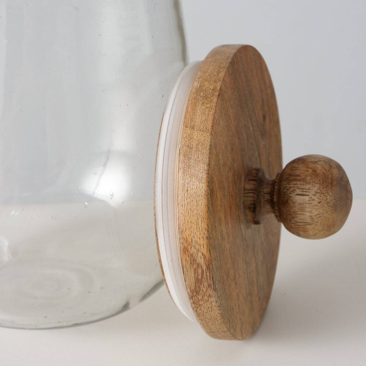 Szklany słoik VARUD z pokrywką z drewna mango, Ø 12 cm