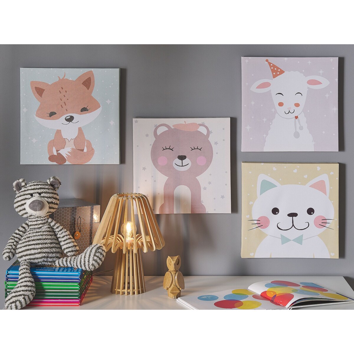 Zestaw 4 obrazów na płótnie zwierzęta 30 x 30 cm kolorowy BOMBI