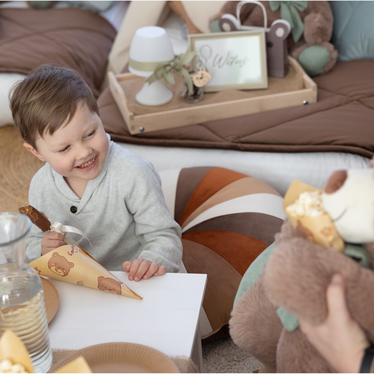 Pufa Teddy Velvet , patchworkowa poduszka 70cm.