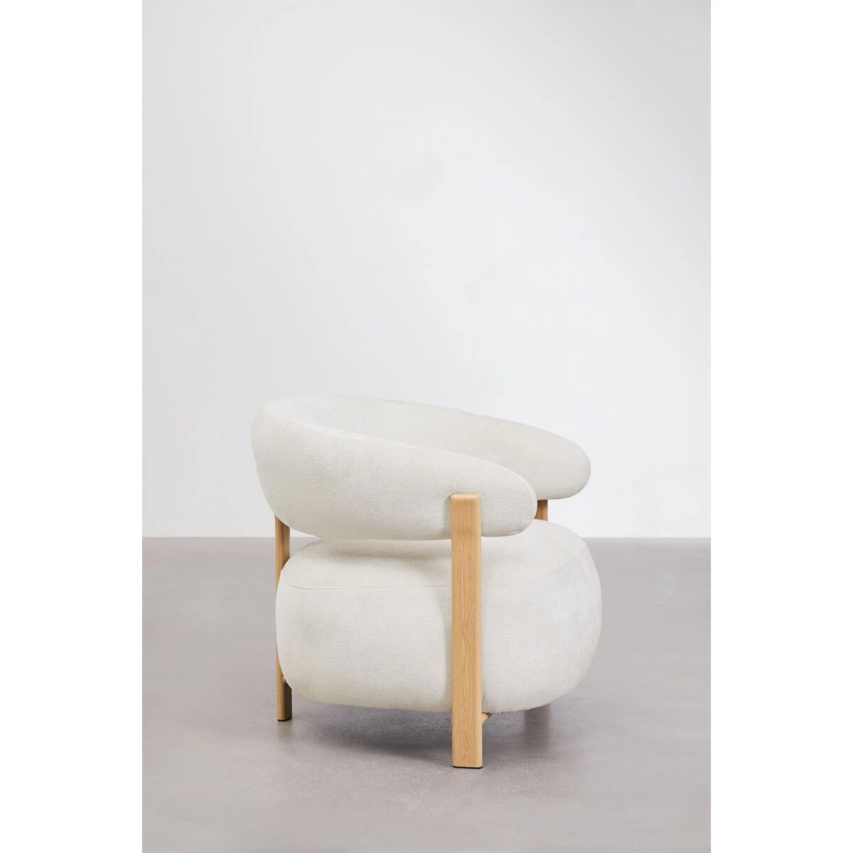 Fotel z tkaniny szenilowej Jolie, jasne drewno, kremowo-beżowy