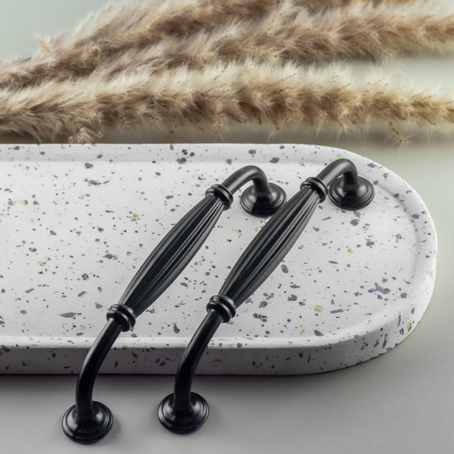 10x Uchwyt do mebli czarny zestaw uchwytów meblowych klasyczny 128 mm