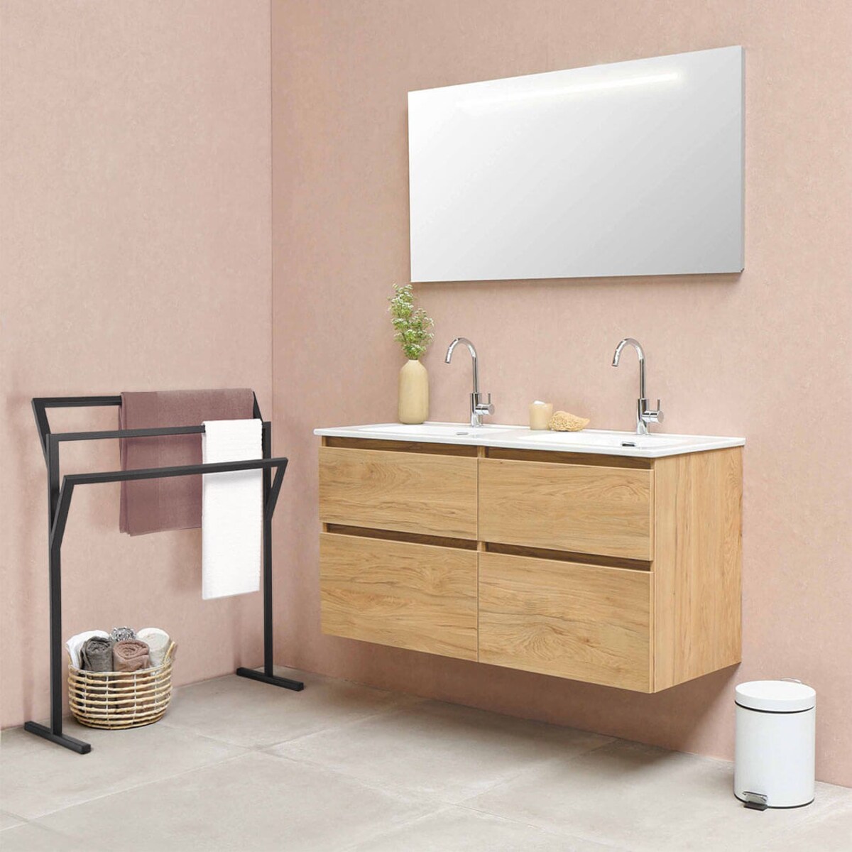 Stojak na ręczniki Kaja Home KS-15 WIESZAK TOWEL III S Kaja metalowy czarny